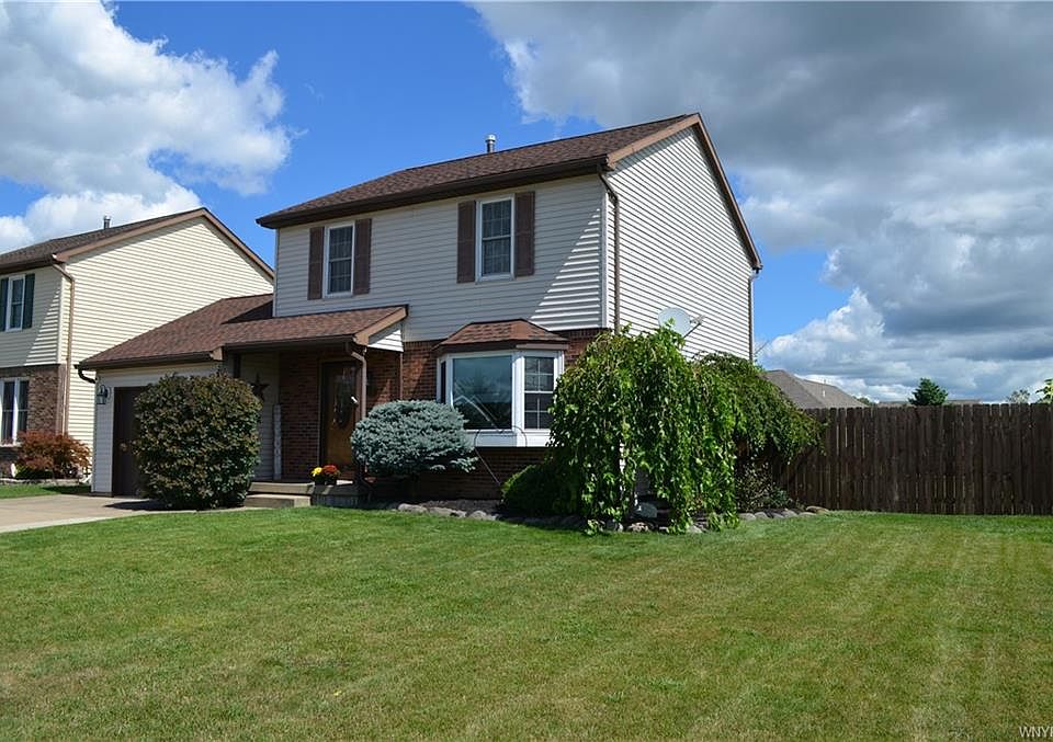 1st image of 24 Michelle Dr