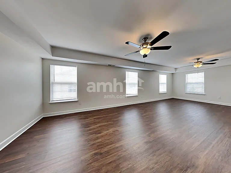 921 Sundance Dr — Photo 14