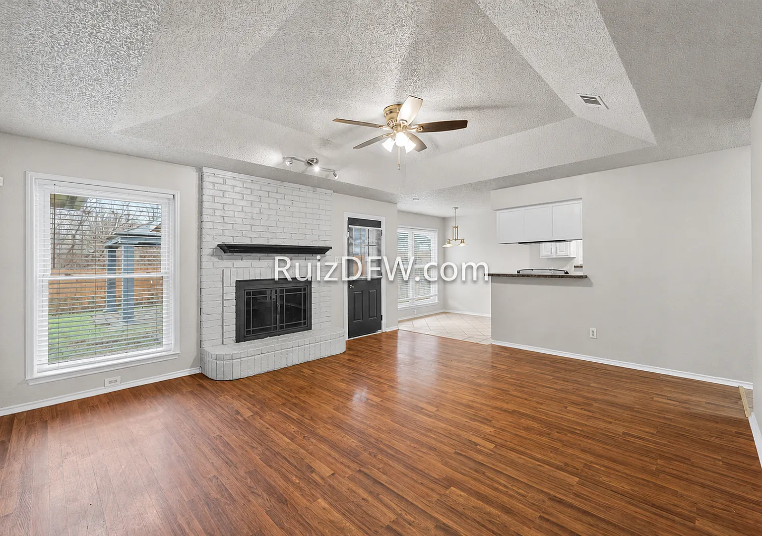 Single-family home in 76134 — Photo 3