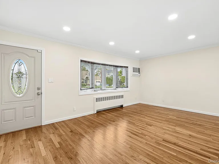 2 Dorset Ln — Photo 8