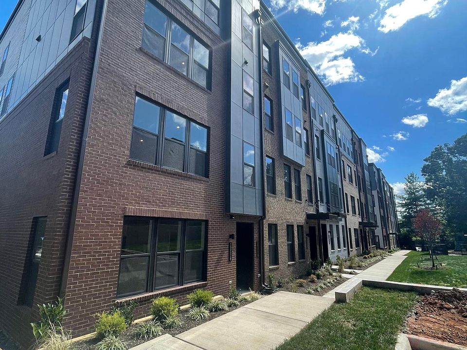 1st image of 12134 Loblolly Dr #32