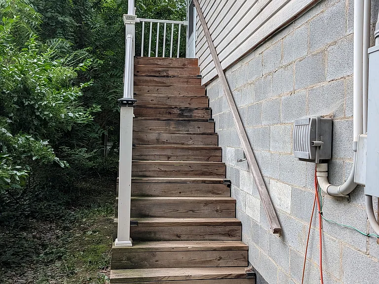 817 Forest St — Photo 11