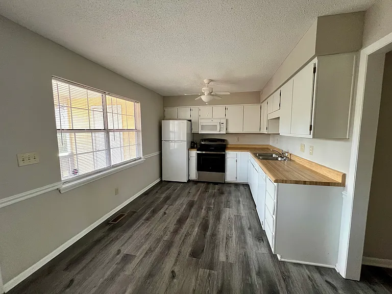 7 Jadewood Ct #A — Photo 26