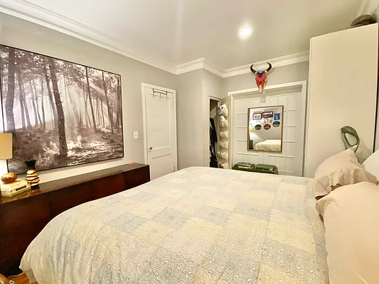 Rented by Bond New York | media 10