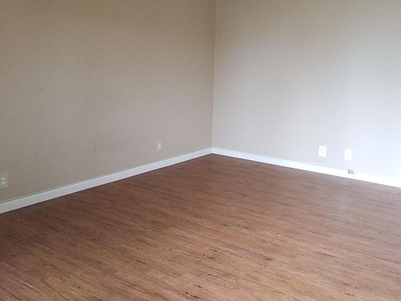 4th image of 2240 Morley St APT 16
