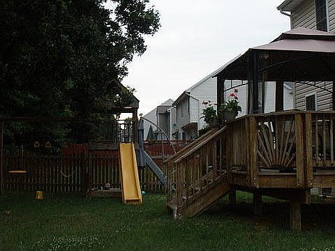 4th image of 11726 Hoover Ln