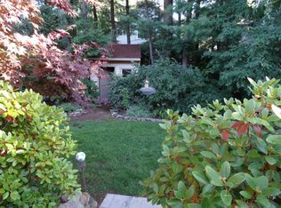 17 Horseshoe Dr, Saratoga Springs, NY 12866