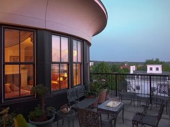 40 College St #703G, Burlington, VT 05401