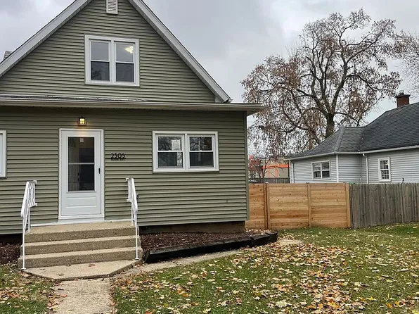 2305 Elisha Ave, Zion, IL 60099