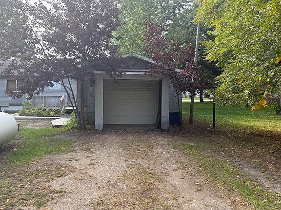 4th image of 205 2nd St