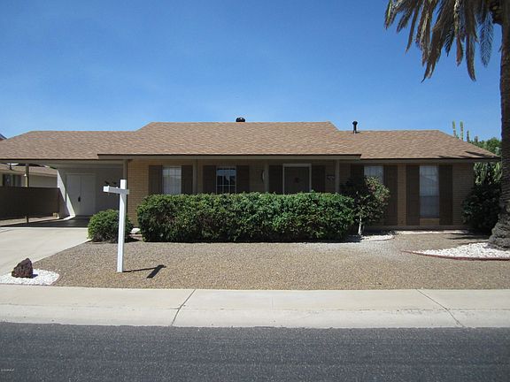 3rd image of 10937 W Tropicana Cir