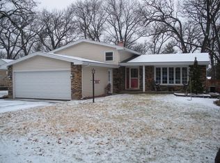 3018 Crescent Ave, McHenry, IL 60050