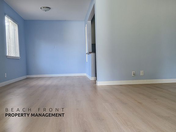 5th image of 1534 W 20th St #1540