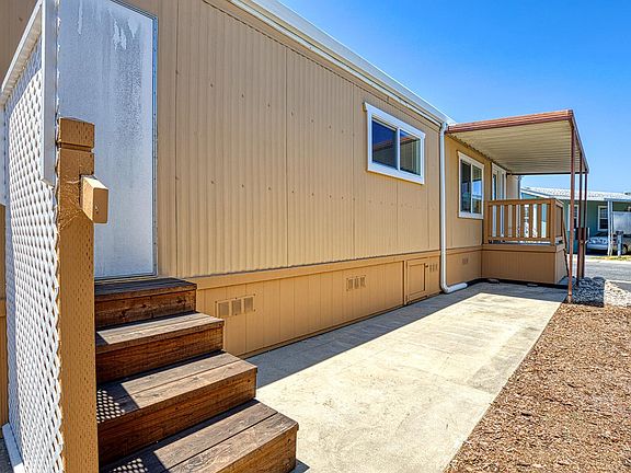 3rd image of 1040 38th Ave #45