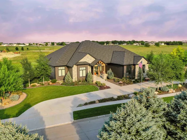 5903 6th Ave, Kearney, NE 68845