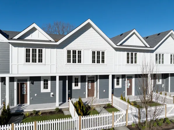 2808 Saint George St #7, Pt Moody, BC V3H 2H3