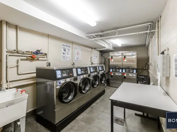 207 East 27th Street image 4 of 6