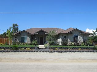 19705 Mesa Dr, Tehachapi, CA 93561