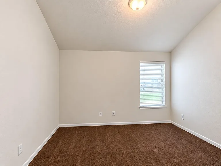 20410 Nelva Park Ct — Photo 35