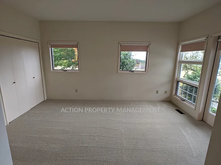 251 Old Schoolhouse Rd — Photo 36
