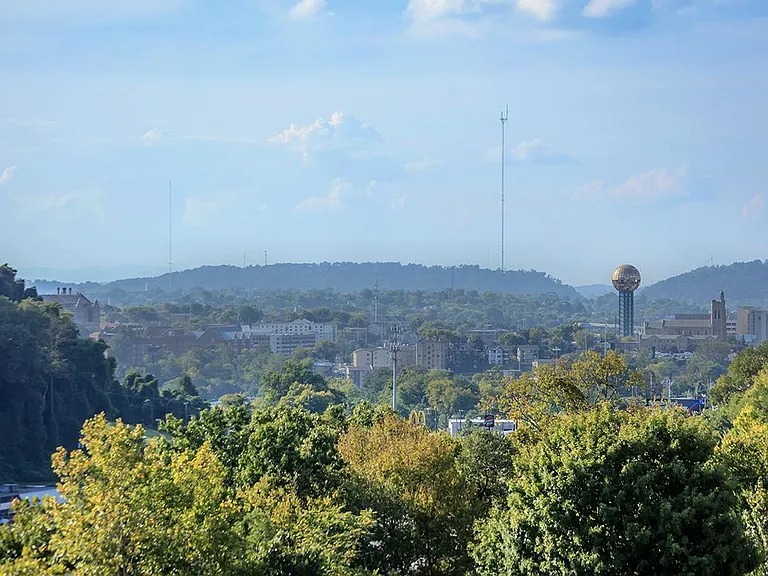SPECTACULAR VIEW OF DOWNTOWN