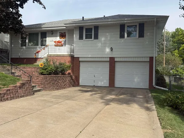11118 Leavenworth St, Omaha, NE 68154