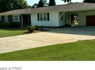 1111 Asbury Rd, Eastover, NC 28312