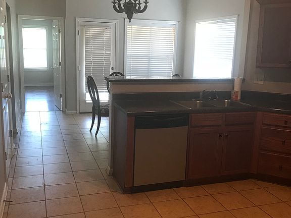 4th image of 9123 Berry Garden Cir S
