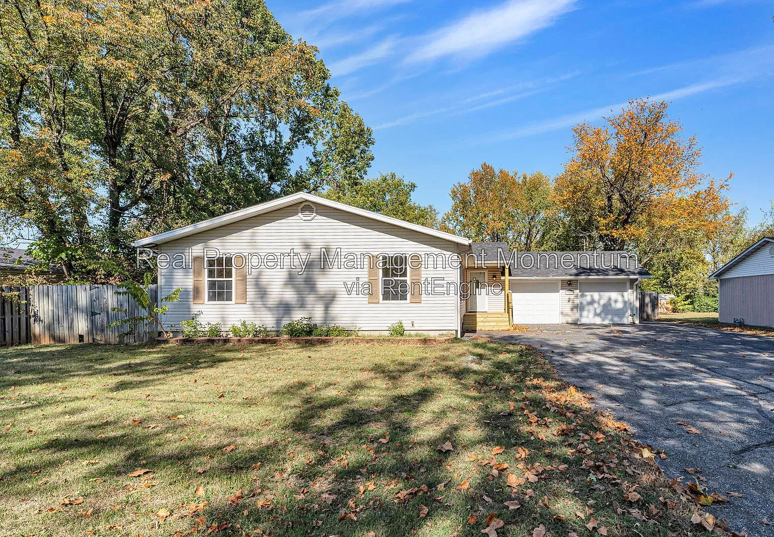 3 bed, 2.0 bath, 1500 sqft, $1,575 — Photo 4