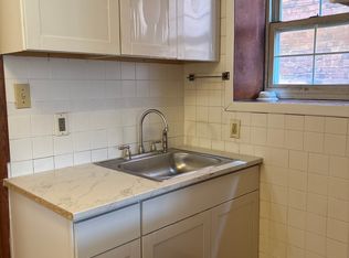 1398 Duss Ave APT 1, Ambridge, PA