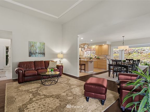 This great room space is airy and welcoming!