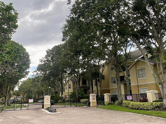 5th image of 2572 Robert Trent Jones Dr APT 1237