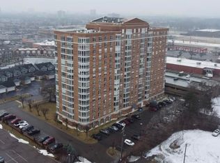 250 E Harbortown Dr UNIT 94908, Detroit, MI
