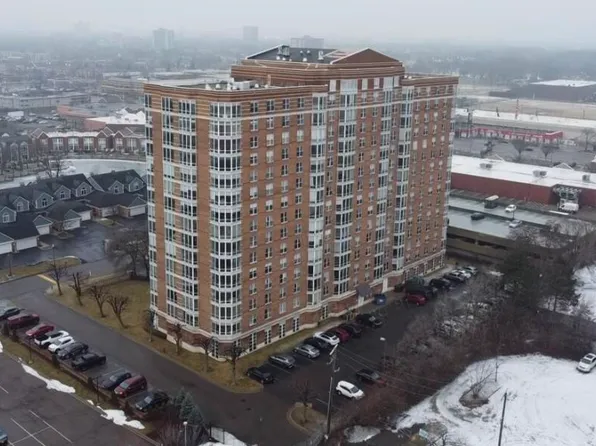 250 E Harbortown Dr Unit 94908, Detroit, MI 48207