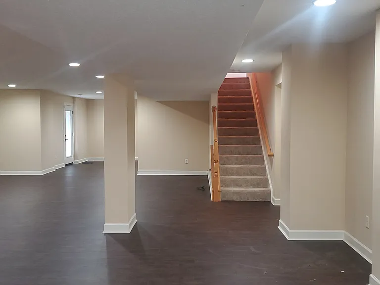 7893 Orchard Ct — Photo 32