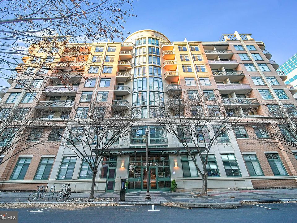 1st image of 3625 10th St #507