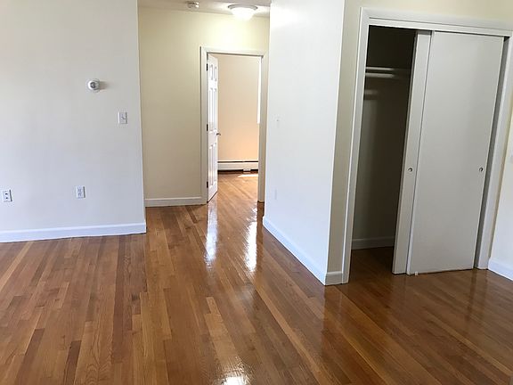 2nd image of 629 Highland Ave #212