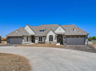 1772 Derby Ln #78, Oconomowoc, WI 53066