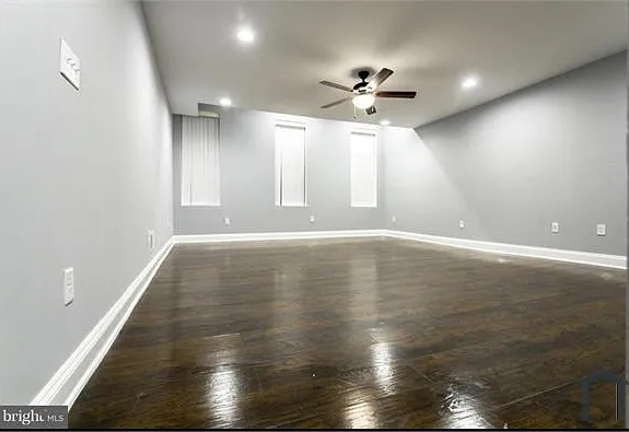 3 bed, 2300 sqft, $2,200 — Photo 4