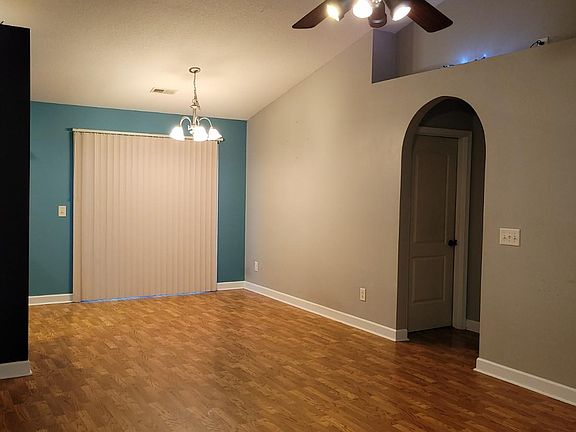 3rd image of 2800 Green Pond Cir