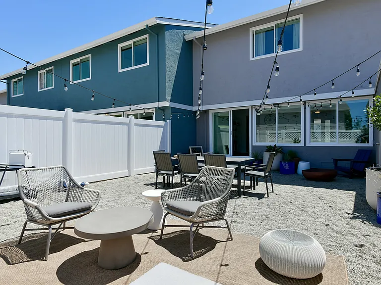 Admirals Cove — Photo 23