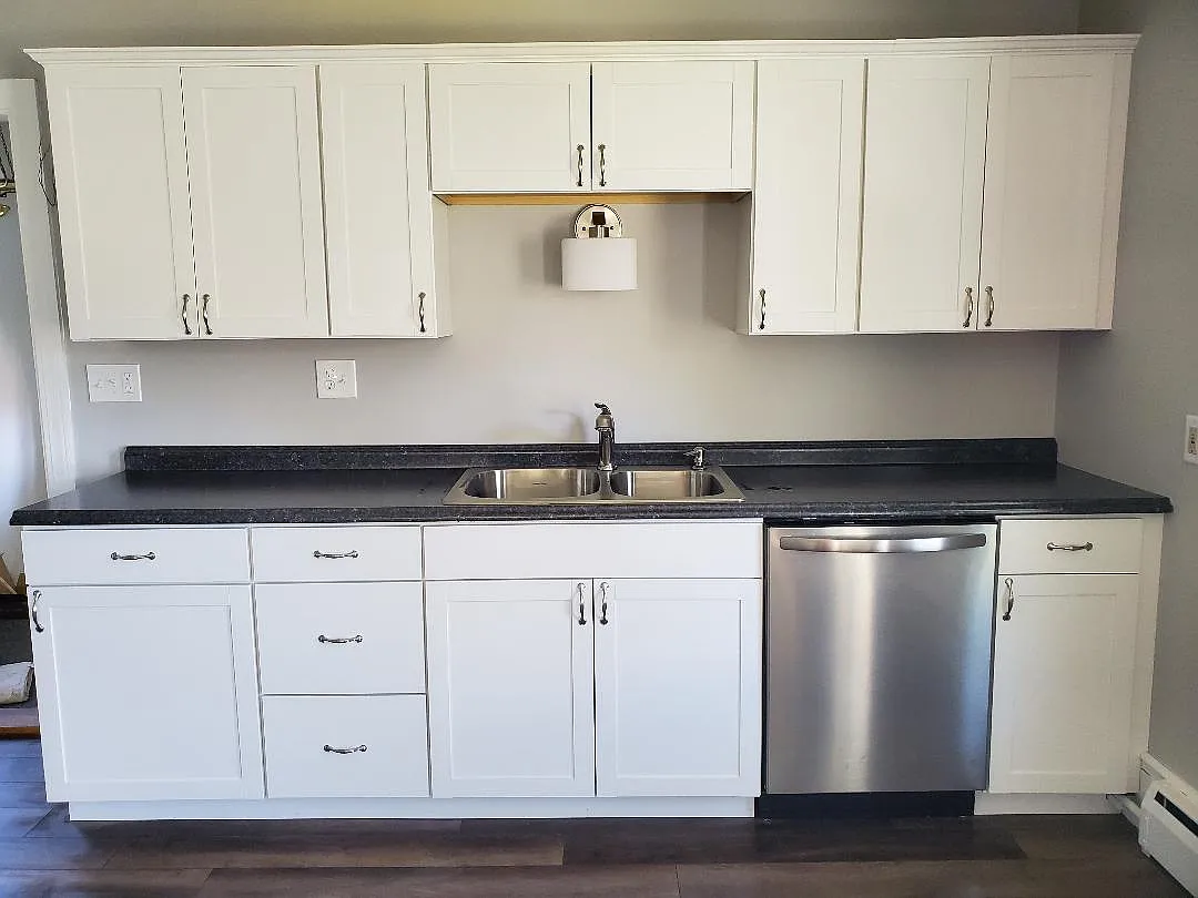 3 bed, 1400 sqft, $2,200 — Photo 2
