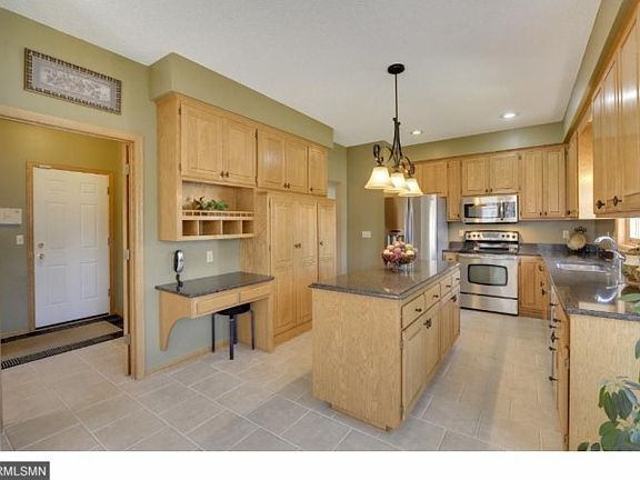 5th image of 1775 Sheffield Dr