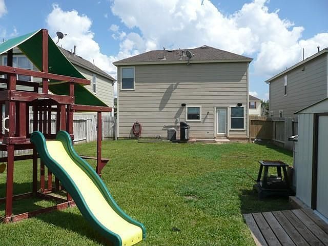 2nd image of 3511 Avalon Castle Dr