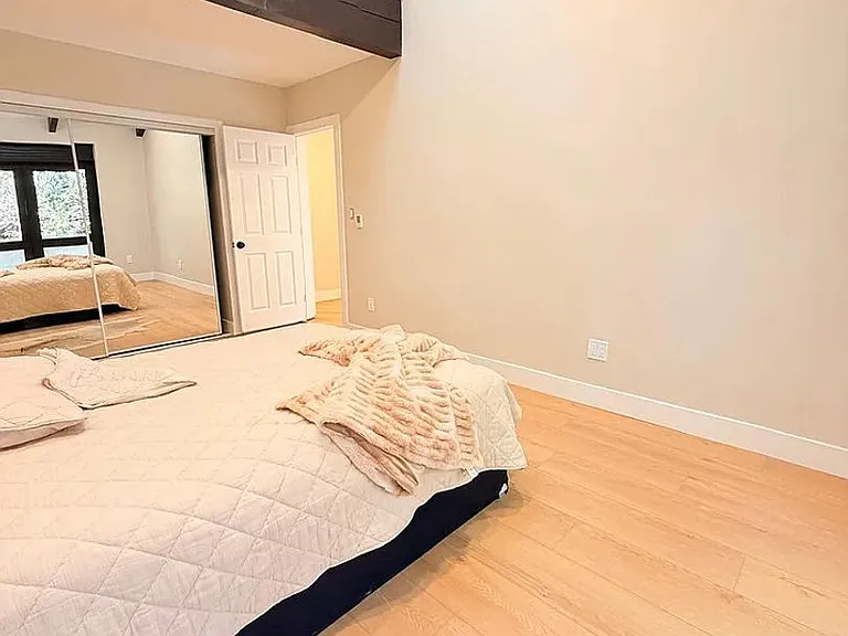 1565 Nautilus St — Photo 14
