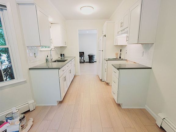 2nd image of 1248 Hope St APT A