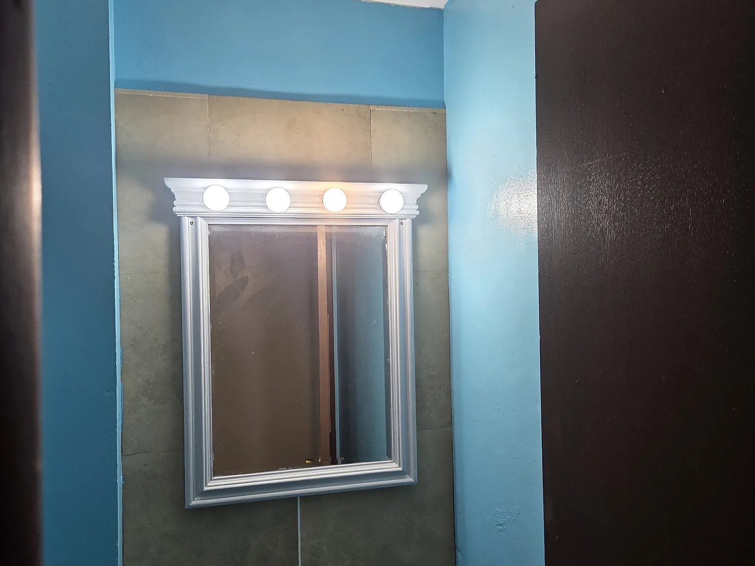 3 bed, 1310 sqft, $1,800 — Photo 2