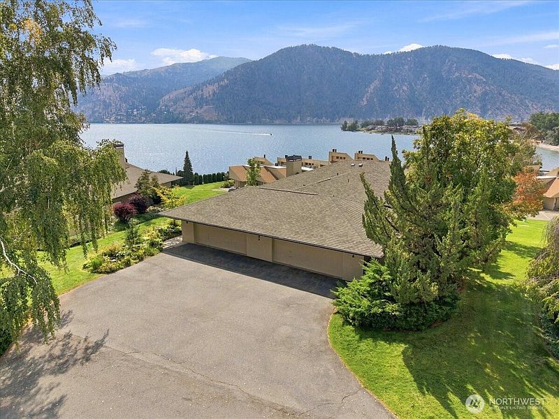 3rd image of 1 Halmalka Court #504B