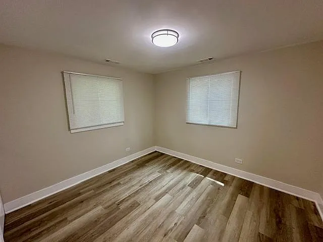 1707 Winthrop Ln — Photo 12
