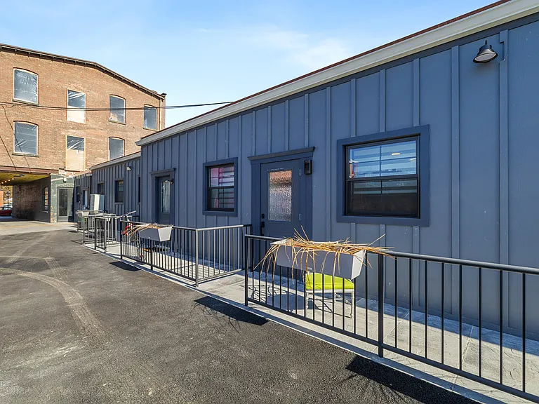 201-211 Main St #1 — Photo 4